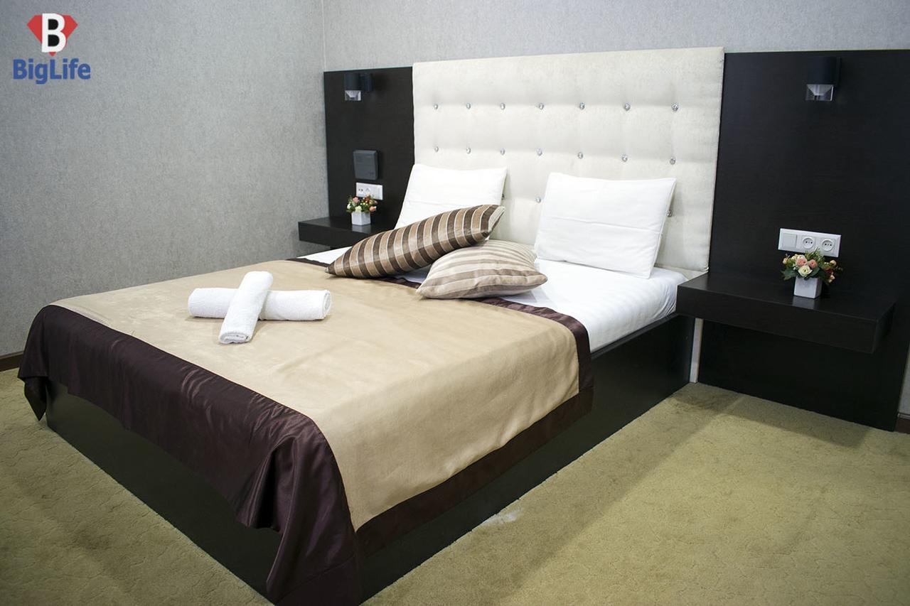 Hotel Avenue Бишкек Екстериор снимка