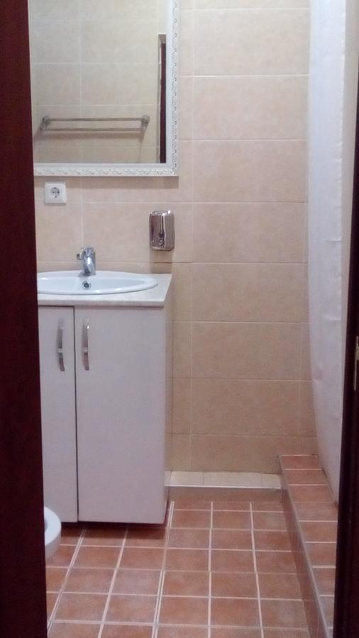 Hotel Avenue Бишкек Екстериор снимка