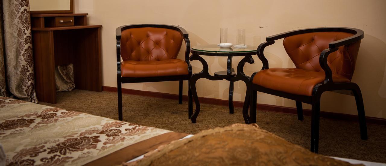 Hotel Avenue Бишкек Екстериор снимка