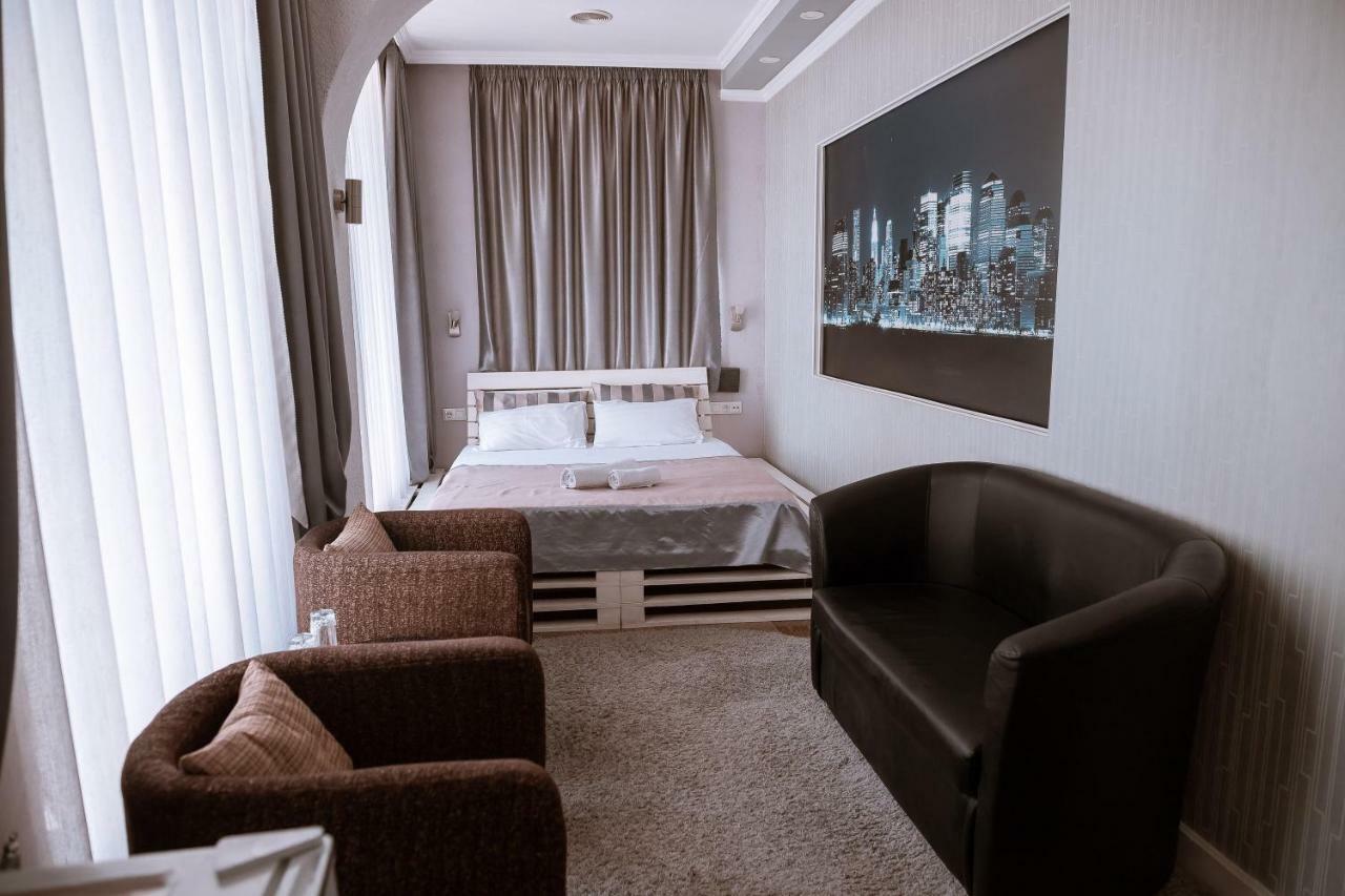 Hotel Avenue Бишкек Екстериор снимка
