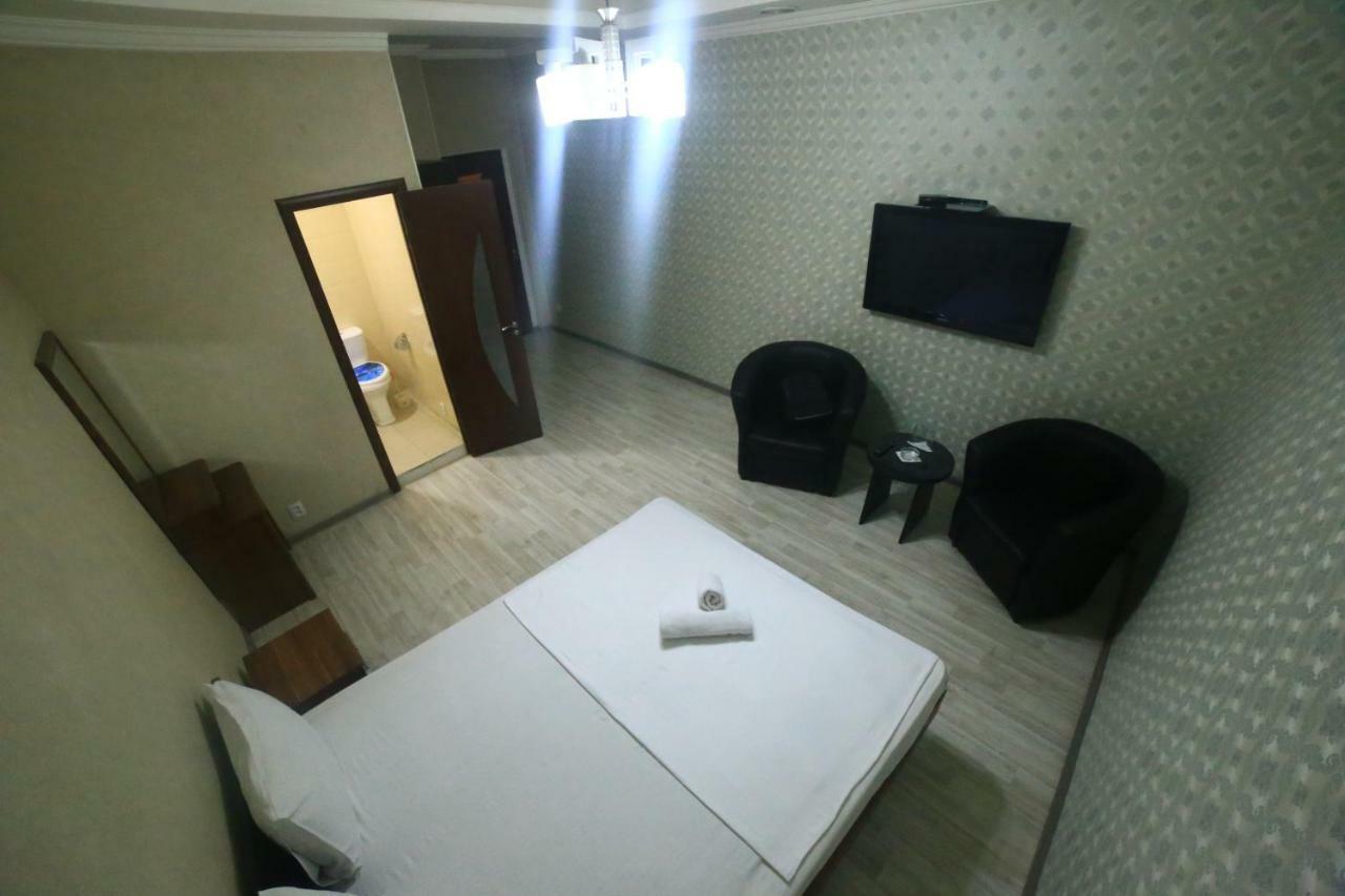 Hotel Avenue Бишкек Екстериор снимка