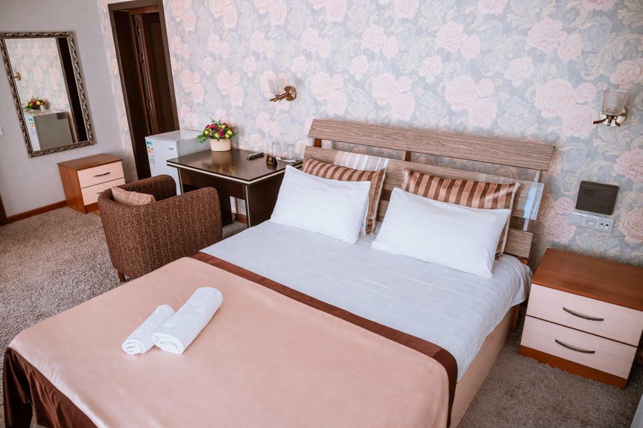 Hotel Avenue Бишкек Екстериор снимка